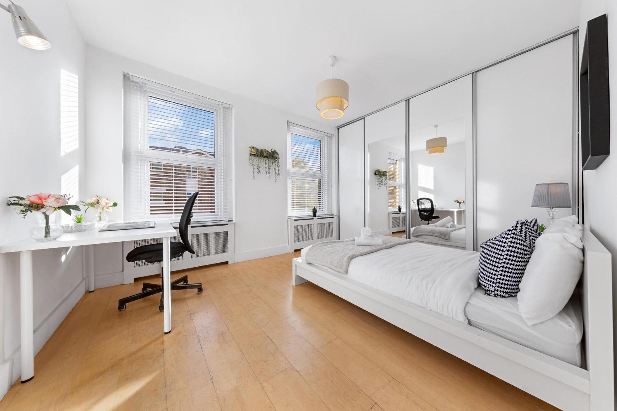 Luxury 4-Bedroom Modern Flat In Central London Steps From Station, Sleeps 9 In Style! Esterno foto