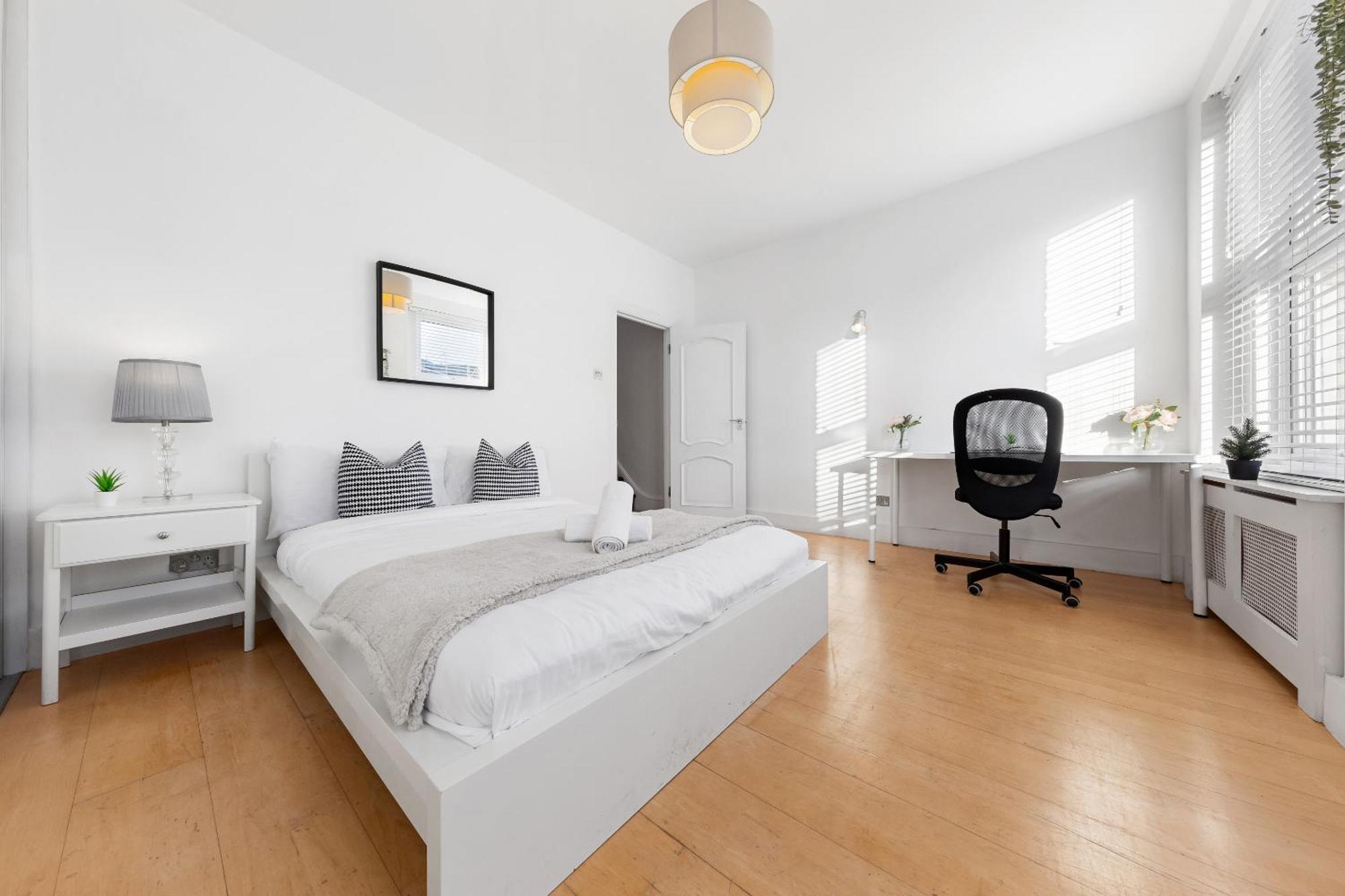 Luxury 4-Bedroom Modern Flat In Central London Steps From Station, Sleeps 9 In Style! Esterno foto