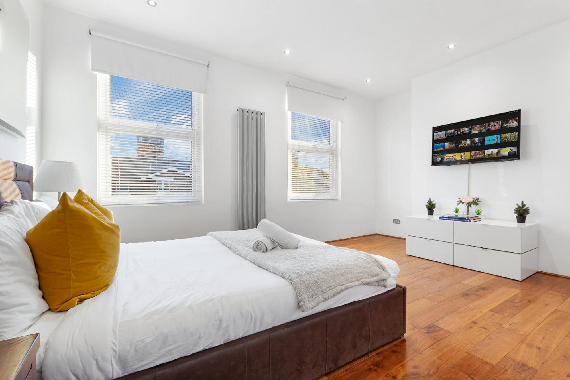 Luxury 4-Bedroom Modern Flat In Central London Steps From Station, Sleeps 9 In Style! Esterno foto