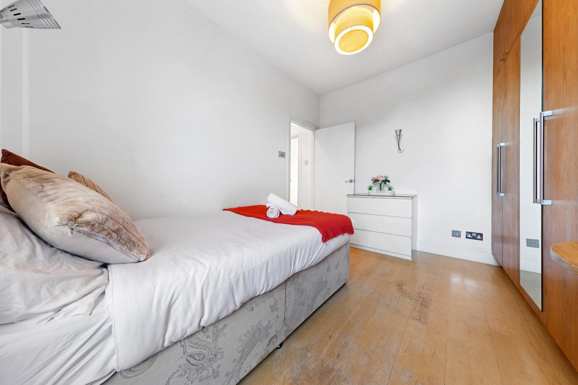 Luxury 4-Bedroom Modern Flat In Central London Steps From Station, Sleeps 9 In Style! Esterno foto