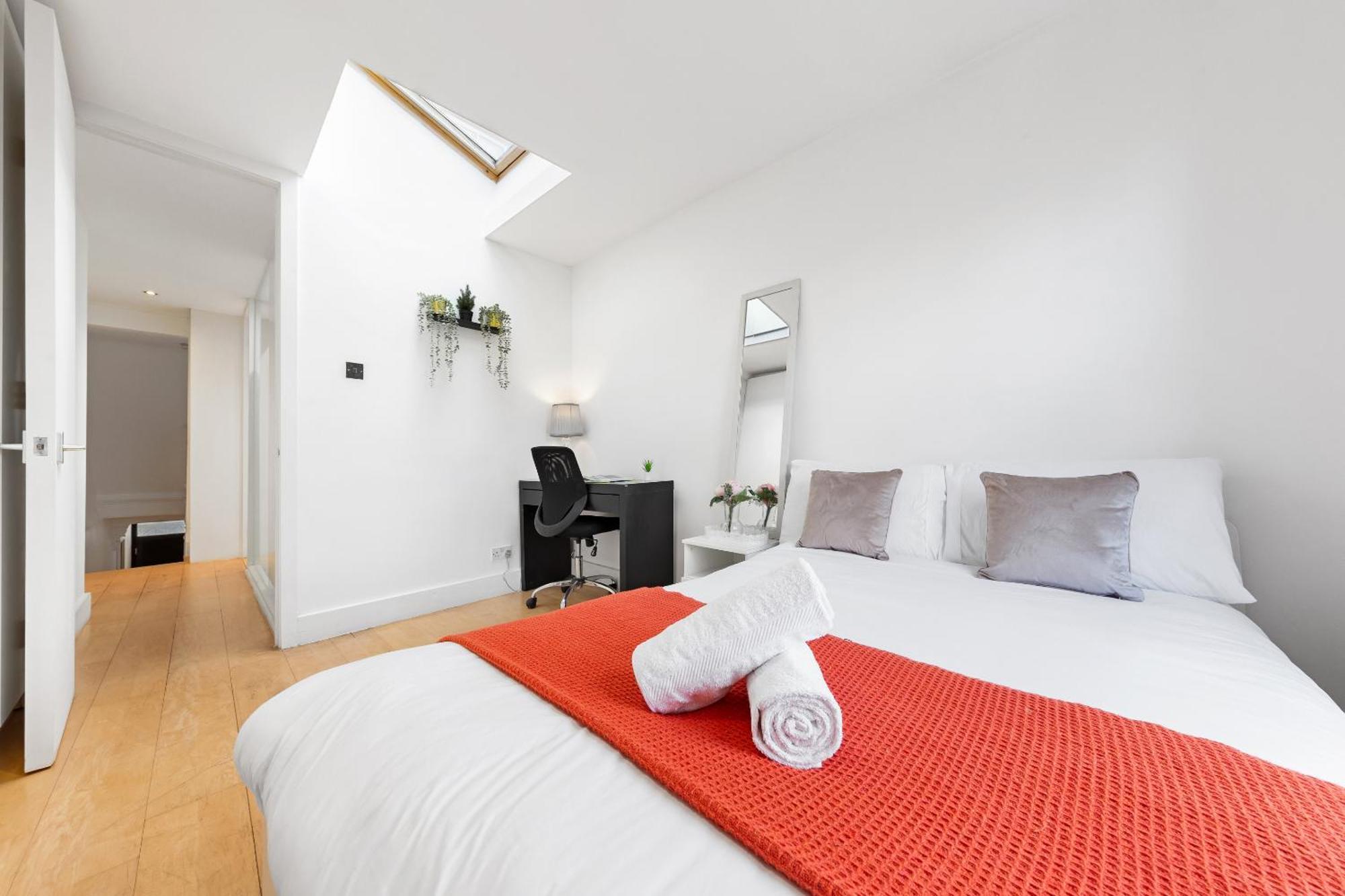 Luxury 4-Bedroom Modern Flat In Central London Steps From Station, Sleeps 9 In Style! Esterno foto